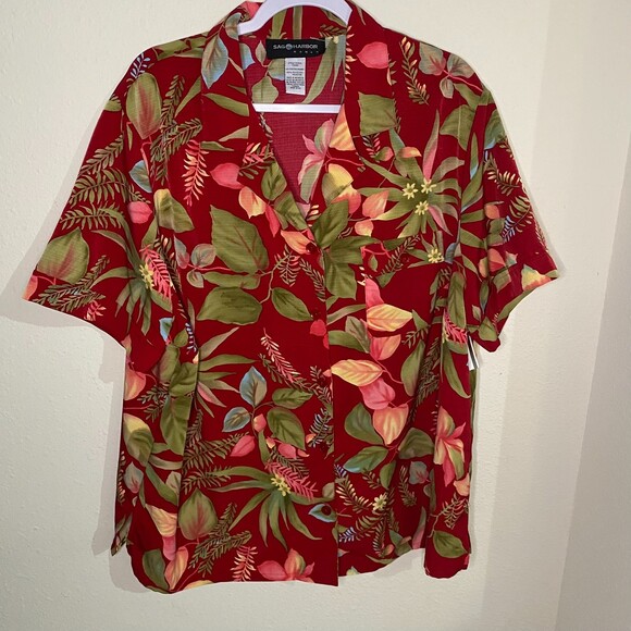 Red Hawaiian Tropical Shirt‎ - Picture 1 of 4